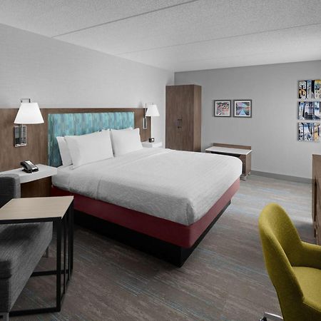 Hampton Inn Cleveland-Downtown Exterior photo